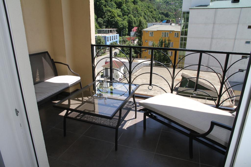 Apartment At Sunset Kvariati Exterior photo